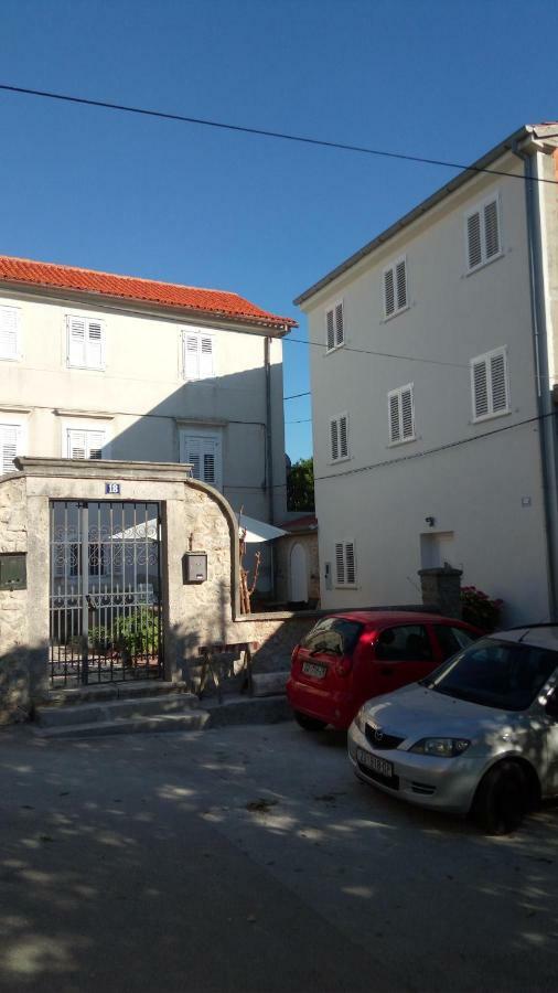 Apartmani Filip Zadar Diklo Buitenkant foto
