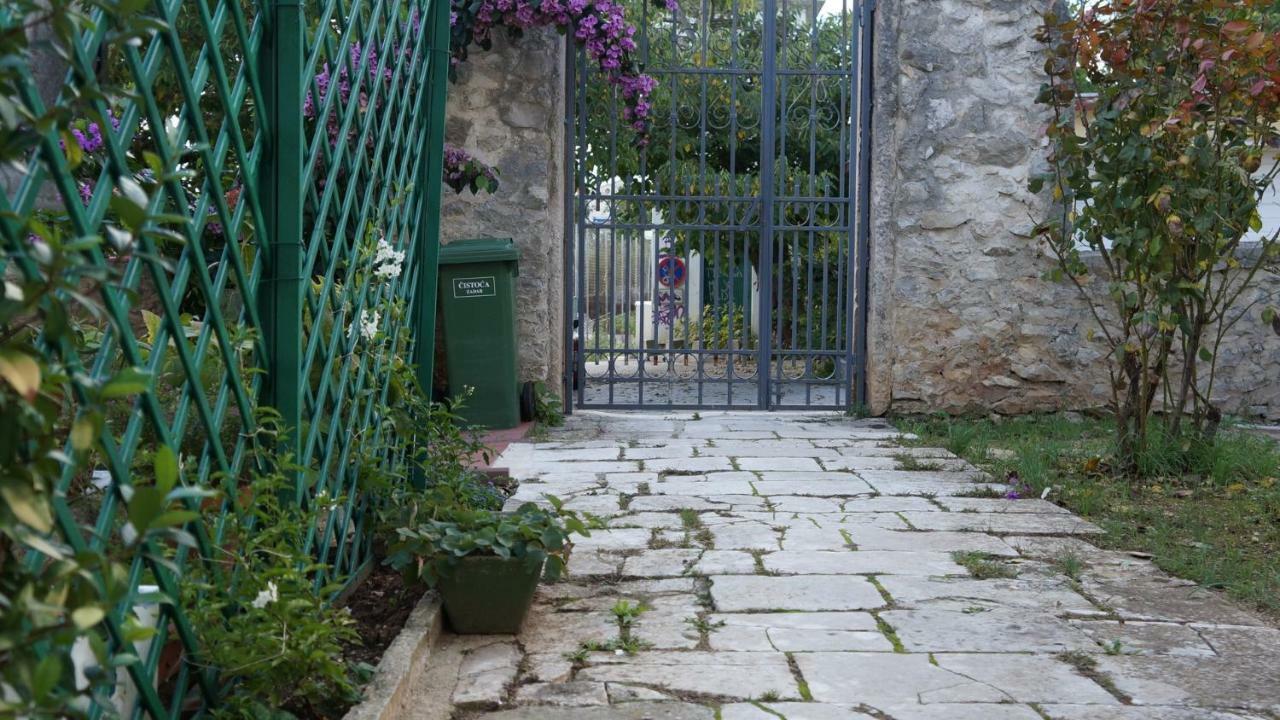 Apartmani Filip Zadar Diklo Buitenkant foto